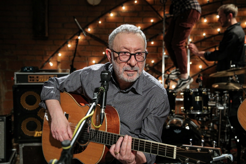 «Квартирник» на стадионе при партнерстве «Авторадио»